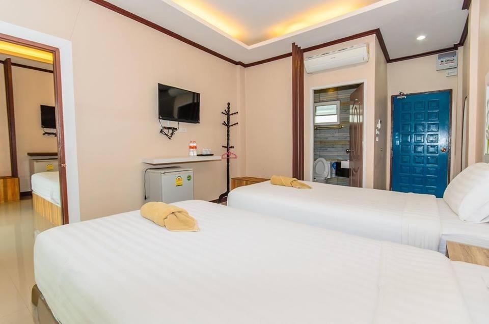 The Harbor Front เกาะล้าน Hotell Eksteriør bilde